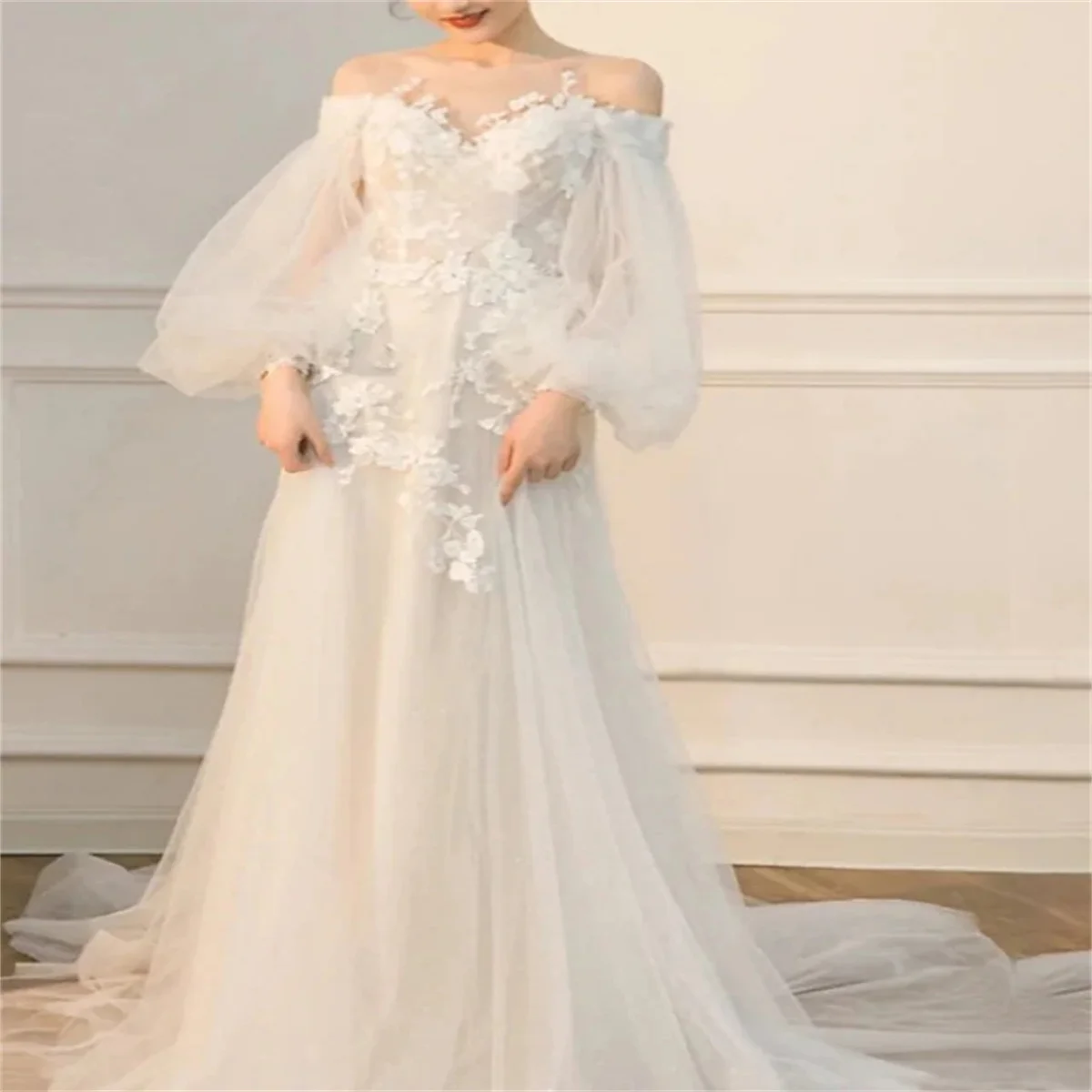 

Bridal Gowns Hall Sheath / Column Wedding Dresses Vintage Romantic Long Sleeve Illusion Neck Lace With Pleats Appliques 2023 New