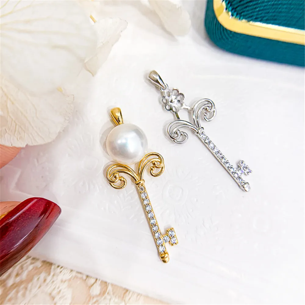 DIY Pearl Accessories S925 Sterling Silver Pendant Empty Holder K Gold Key Necklace Pendant with 8-10mm Beads
DIY Pearl Accessories S925 Sterling Silver Pendant Empty Holder K Gold Key Necklace Pendant with 8-10mm Beads