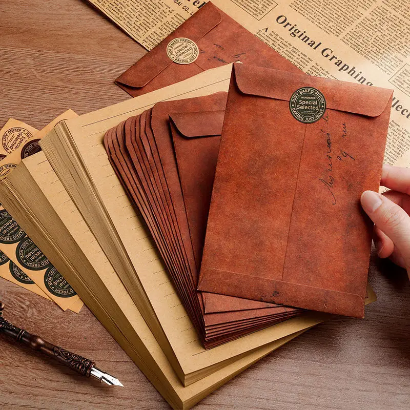 10pcs Vintage Kraft Paper Envelopes for Letter Paper Wedding Party Invitation Card Bag Wages Letter Pads Cover Office Supplies
10pcs Vintage Kraft Paper Envelopes for Letter Paper Wedding Party Invitation Card Bag Wages Letter Pads Cover Office Supplies