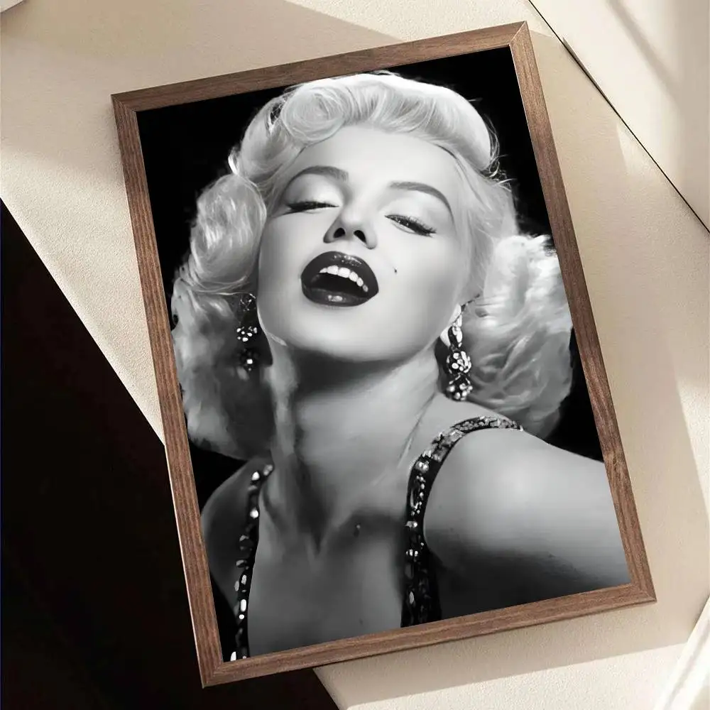 Черно-белый плакат Мэрилин Монро MINISO
Черно-белый плакат Мэрилин Монро MINISO