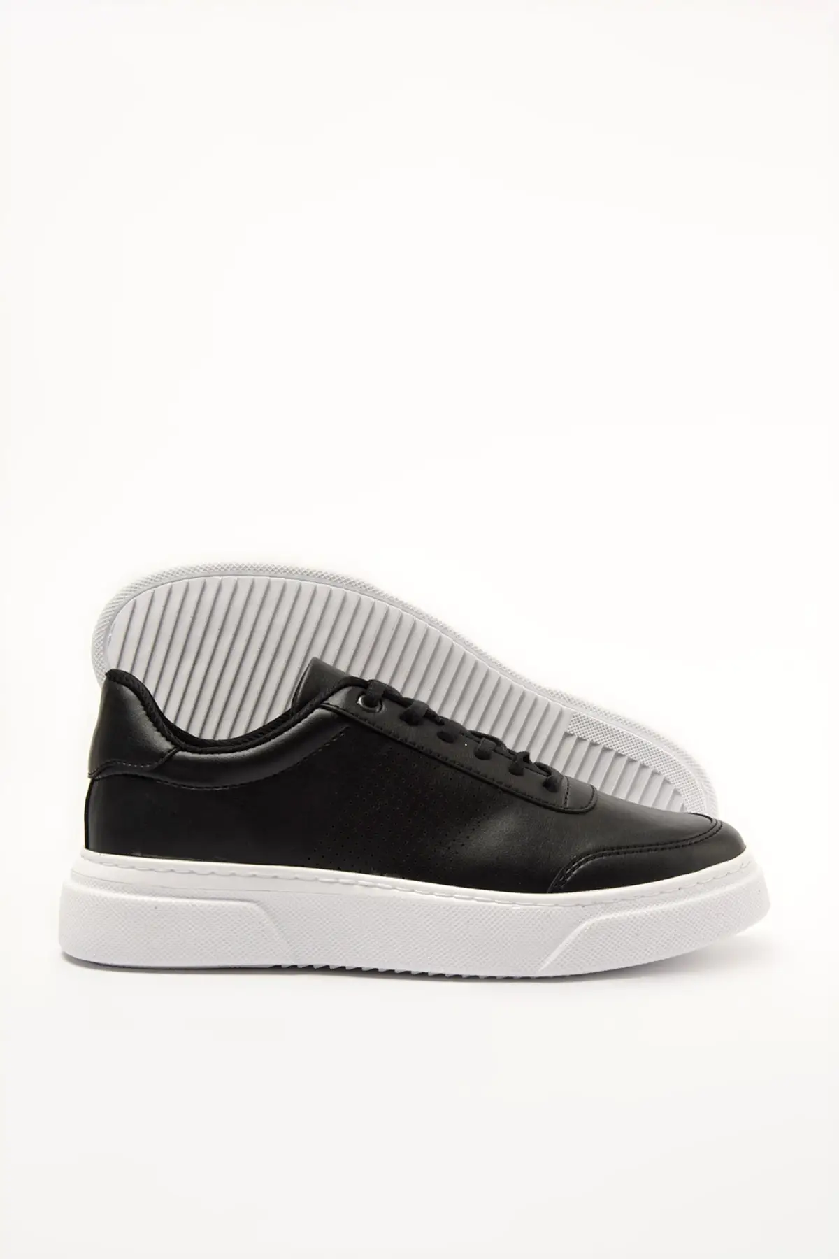 Men Sport Footwear Black sneaker needlework Lightweight Male 'S Fashion Walking Sneakers Breathable Trainers Vulcanize Shoes Comfort
Men Sport Footwear Black sneaker needlework Lightweight Male 'S Fashion Walking Sneakers Breathable Trainers Vulcanize Shoes Comfort