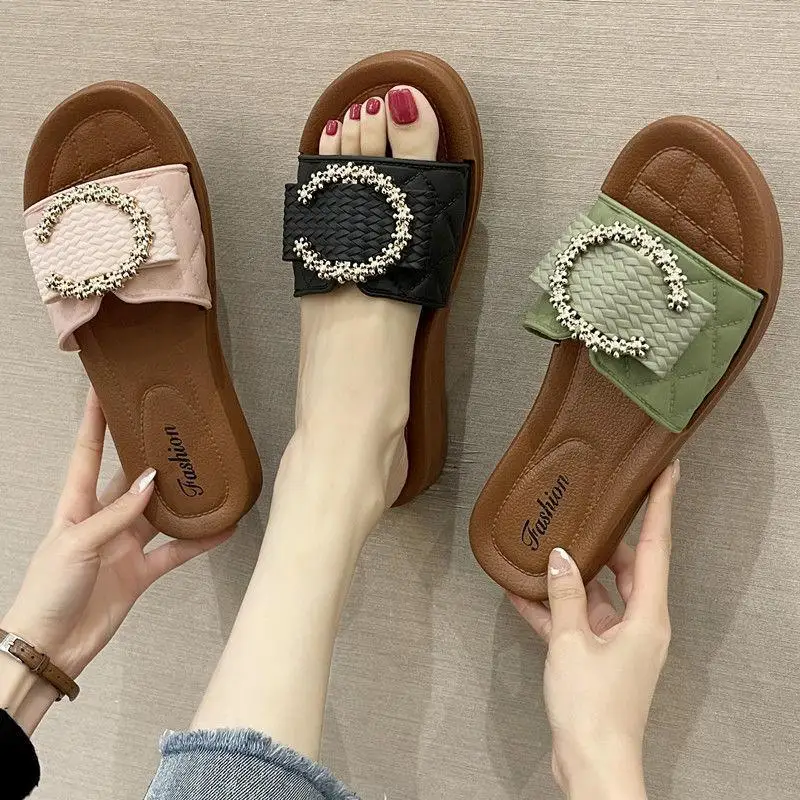 Thick Soled Slippers Women Wear Fashion Flat-bottomed Soft-soled Non-slip Slippers Sandal for Women 2023 Womenshoes Shoes
Thick Soled Slippers Women Wear Fashion Flat-bottomed Soft-soled Non-slip Slippers Sandal for Women 2023 Womenshoes Shoes