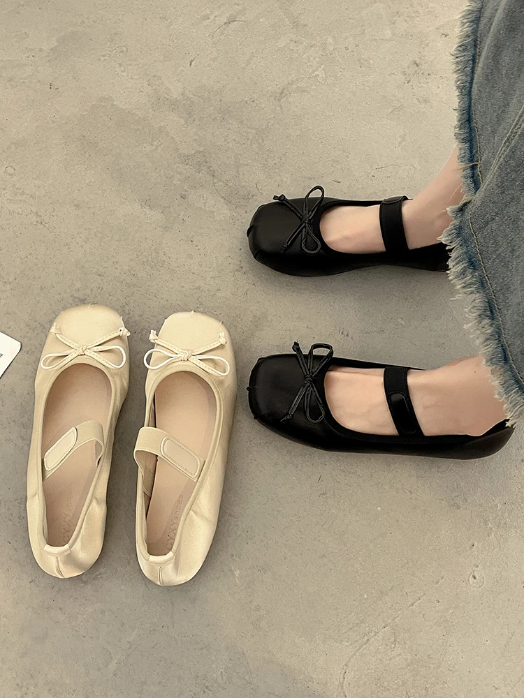 Moccasin Shoes All-Match Female Footwear Autumn Bow-Knot Round Toe Loafers With Fur Casual Sneaker Moccasins Dress Fall New Butt
Moccasin Shoes All-Match Female Footwear Autumn Bow-Knot Round Toe Loafers With Fur Casual Sneaker Moccasins Dress Fall New Butt