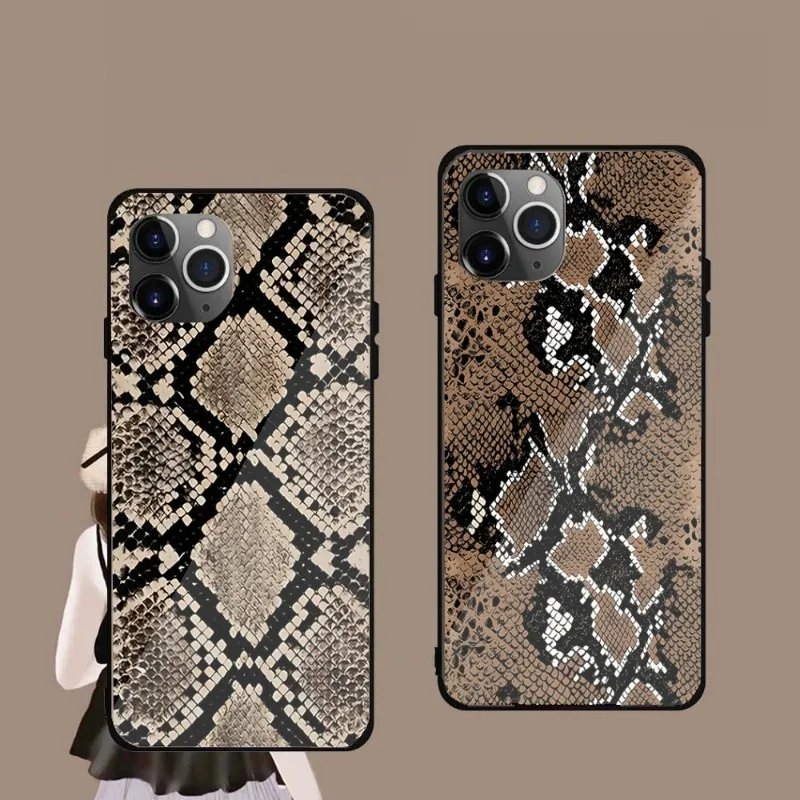 Чехол Змеиный Skir для телефона IPhone 14, 13, 12, 11, XS, X, 8, 7, 6 Plus, Mini Pro Max, SE 2022, черный стеклянный чехол из поликарбоната и ТПУ для телефона 
Чехол Змеиный Skir для телефона IPhone 14, 13, 12, 11, XS, X, 8, 7, 6 Plus, Mini Pro Max, SE 2022, черный стеклянный чехол из поликарбоната и ТПУ для телефона