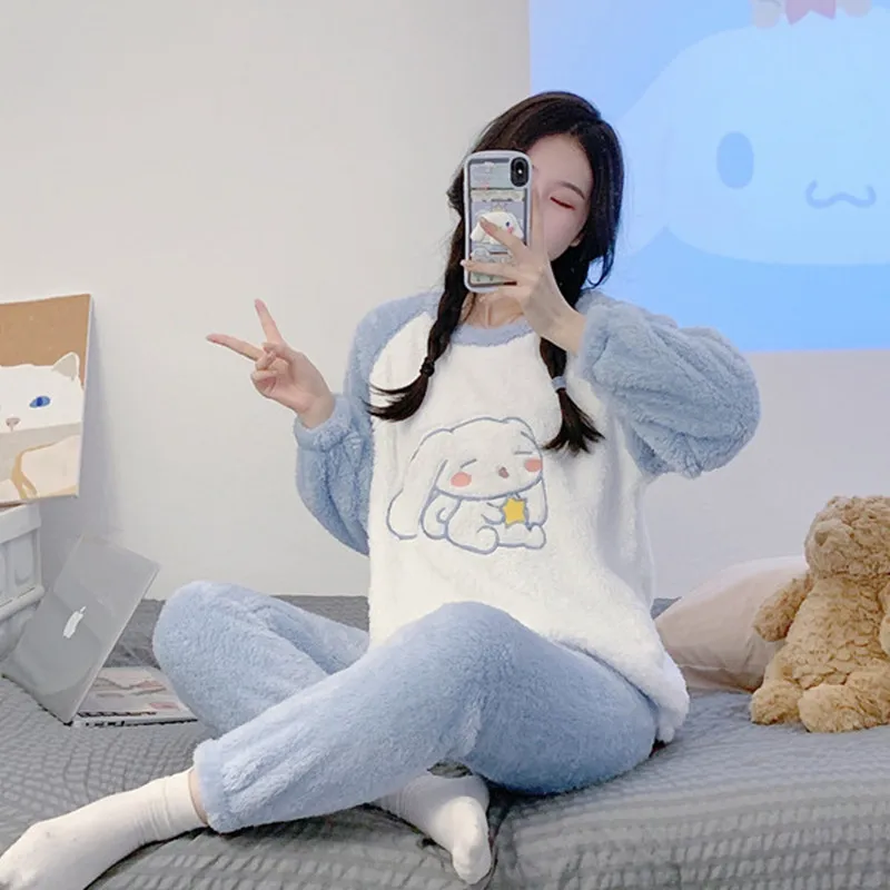 Cinnamorol Pajamas Women Thickened Warm Keeping Plush Household Clothes Kawaii Cartoon Suit Autumn Winter Clothes Birthday Gift
Cinnamorol Pajamas Women Thickened Warm Keeping Plush Household Clothes Kawaii Cartoon Suit Autumn Winter Clothes Birthday Gift