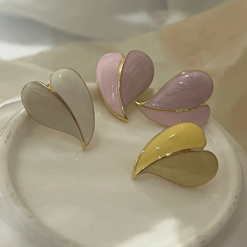 New macaron color sweetheart girl pink color matching love drop glaze earrings small fresh and cute earrings
New macaron color sweetheart girl pink color matching love drop glaze earrings small fresh and cute earrings