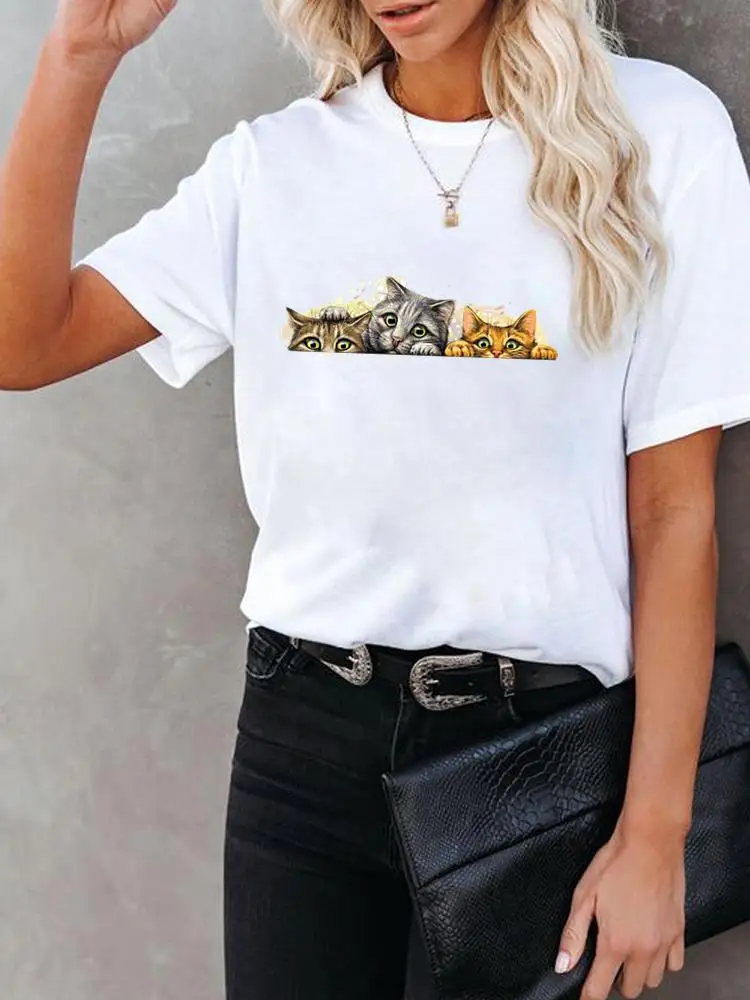 Футболка женская с коротким рукавом, смешной тренд с принтом кота, милая Повседневная модная одежда, летняя одежда с графическим принтом
Футболка женская с коротким рукавом, смешной тренд с принтом кота, милая Повседневная модная одежда, летняя одежда с графическим принтом