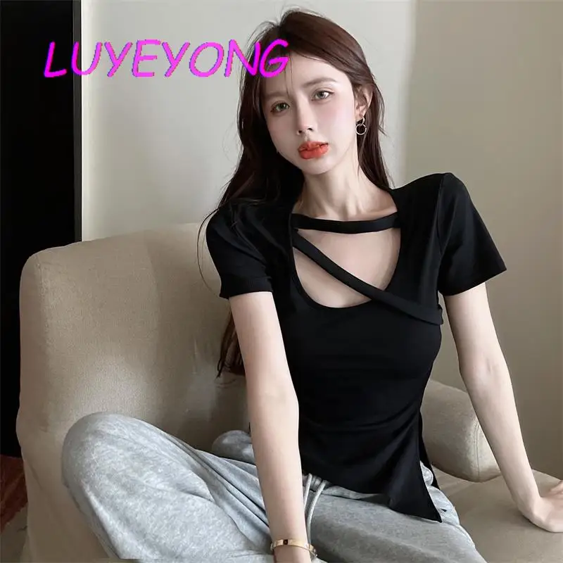 Женская уличная Базовая футболка, облегающая женская футболка с разрезом и коротким рукавом, черная, белая женская футболка в Корейском сти... 
Женская уличная Базовая футболка, облегающая женская футболка с разрезом и коротким рукавом, черная, белая женская футболка в Корейском сти...