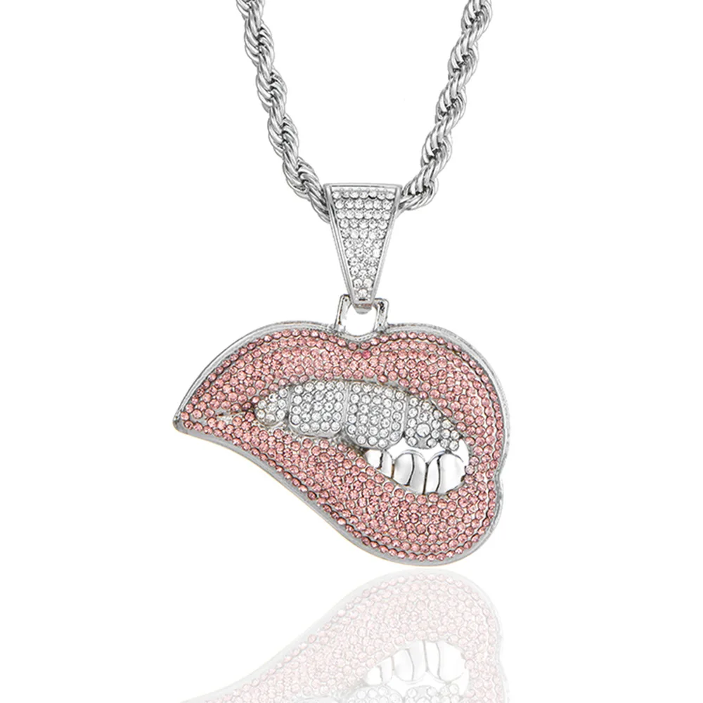 Men's Pink Hip Hop Iced Out Bite Lip Shape Pendant Necklace Red Rhinestone Robe Chain Link Drop Shipping
Men's Pink Hip Hop Iced Out Bite Lip Shape Pendant Necklace Red Rhinestone Robe Chain Link Drop Shipping