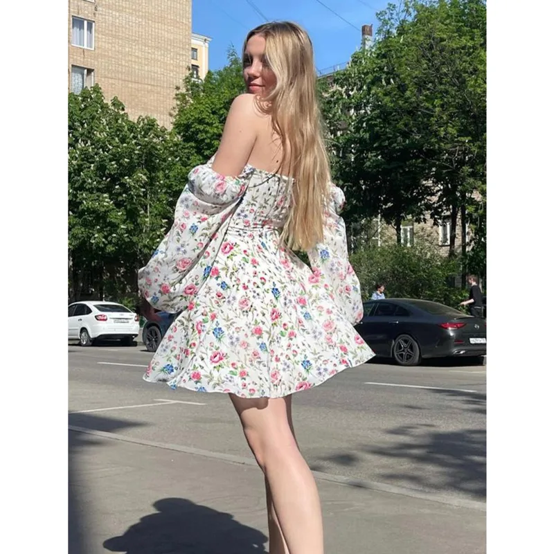 Женское платье с цветочным принтом, длинным рукавом-фонариком, трапециевидным силуэтом и квадратным вырезом, сексуальное летнее пляжное Ми...
Женское платье с цветочным принтом, длинным рукавом-фонариком, трапециевидным силуэтом и квадратным вырезом, сексуальное летнее пляжное Ми...