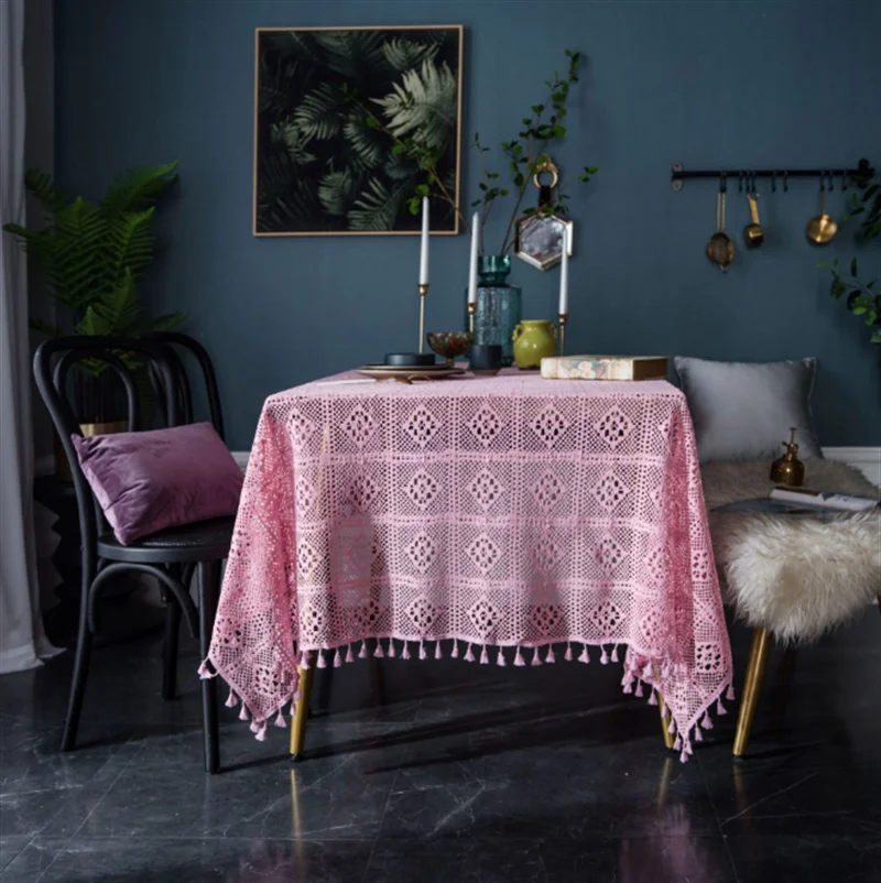 Hollow Design Lace Restaurant Fashionable Romantic Tablecloth Simple Flower Pattern Outdoor Picnic Table Cloth
Hollow Design Lace Restaurant Fashionable Romantic Tablecloth Simple Flower Pattern Outdoor Picnic Table Cloth