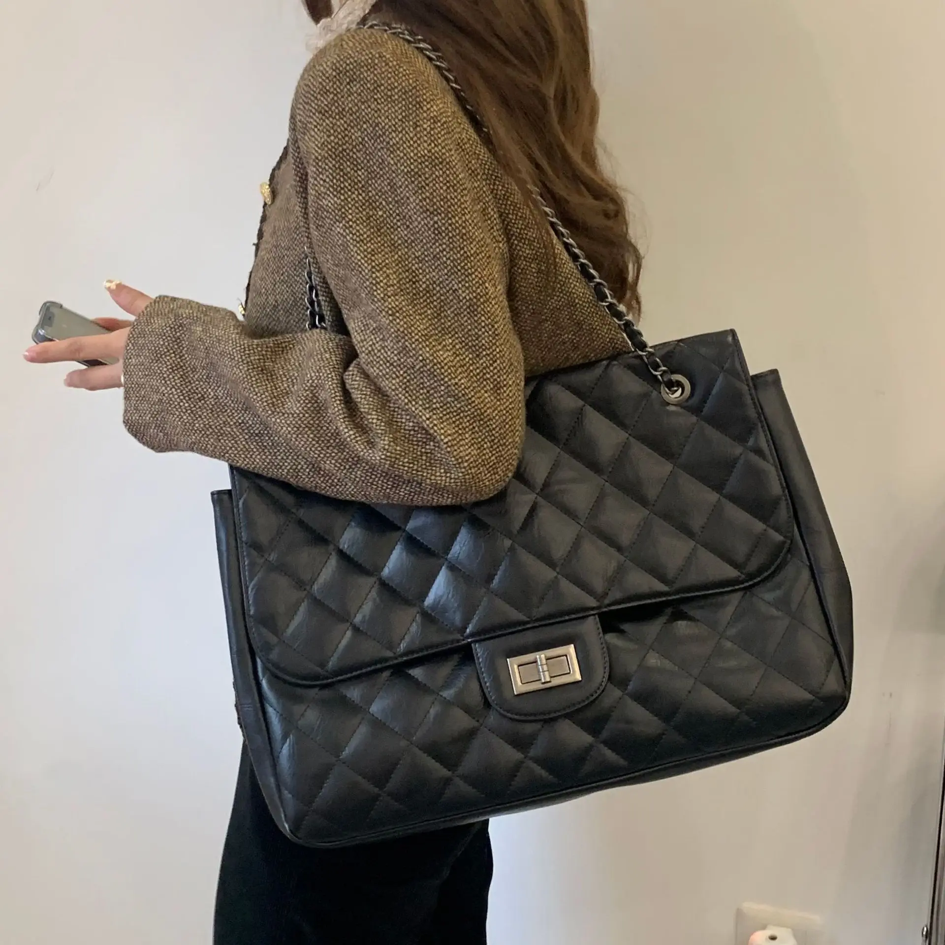 Rhombus Pattern Chain Bag for Women 2022 New Large-capacity Wandering Bags Ladies Fashion Underarm Shoulder Messenger Handbag Cc
Rhombus Pattern Chain Bag for Women 2022 New Large-capacity Wandering Bags Ladies Fashion Underarm Shoulder Messenger Handbag Cc