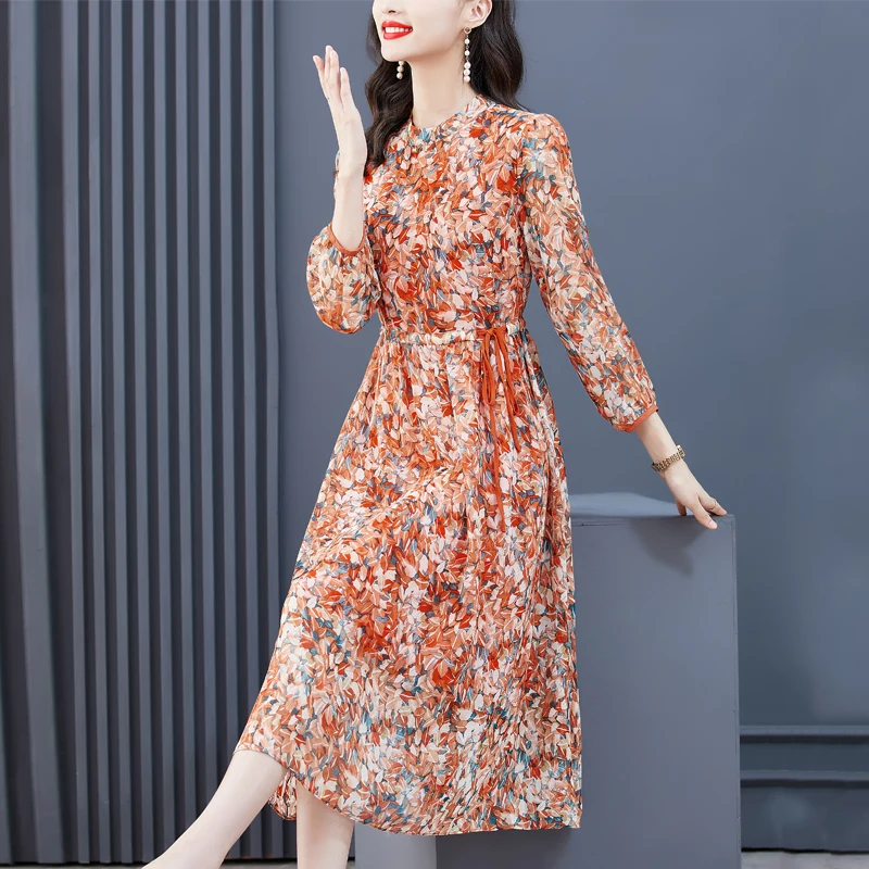 Autumn And Winter Fashion Long Sleeve Floral Print Dress For Women 2022 New High-end Silk Casual Holiday Knee Length Party Dress
Autumn And Winter Fashion Long Sleeve Floral Print Dress For Women 2022 New High-end Silk Casual Holiday Knee Length Party Dress