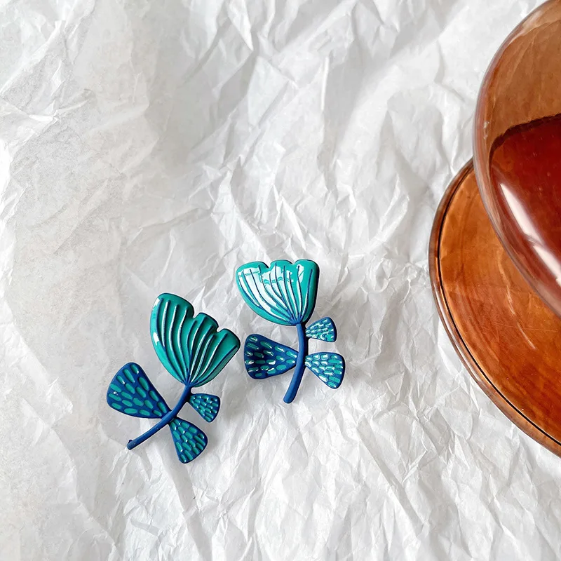 Korean Earrings Blue Line Flower Earrings Interesting Flowers Clip On Earrings Fake Piercing Earrings for Women Party Jewelry
Korean Earrings Blue Line Flower Earrings Interesting Flowers Clip On Earrings Fake Piercing Earrings for Women Party Jewelry
