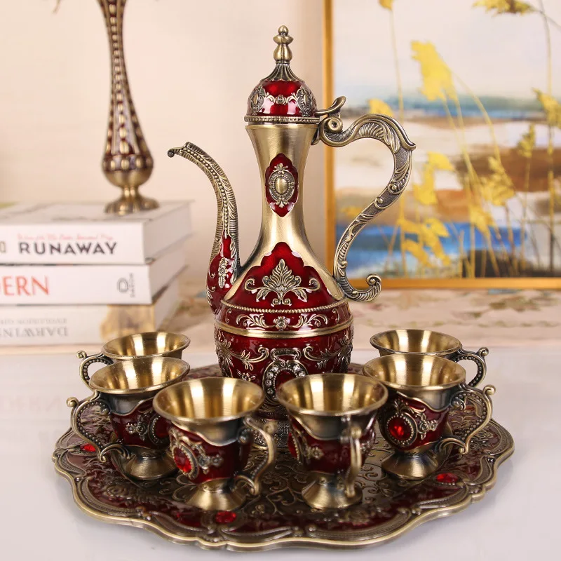 European-style Home Retro Hip Flask Cup Tray Set Cabinet Decoration Decoration Rose Wine Set Holiday Decoration Wedding Wine Set
European-style Home Retro Hip Flask Cup Tray Set Cabinet Decoration Decoration Rose Wine Set Holiday Decoration Wedding Wine Set