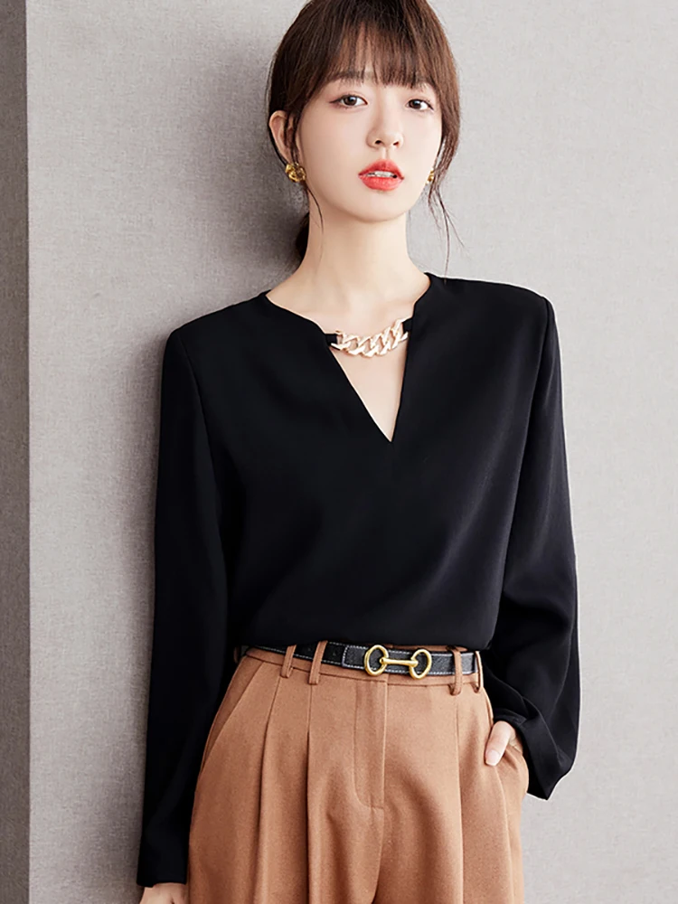 Женская Осенняя Блузка с V-образным вырезом 
Женская Осенняя Блузка с V-образным вырезом