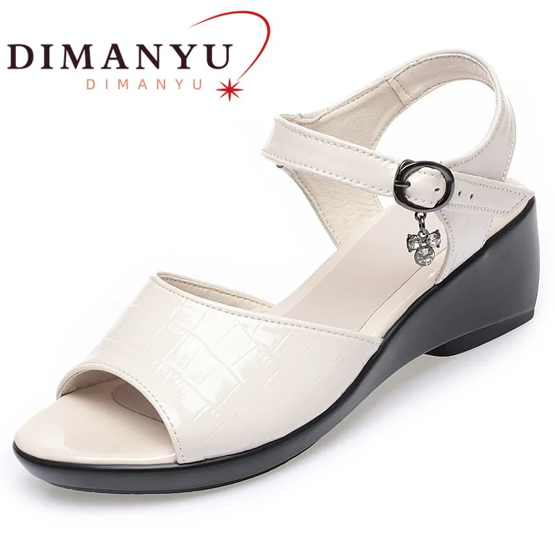 DIMANYU Women's Sandals Summer 2023 New Genuine Leather Women's Shoes Wedge Fish Mouth Non-slip Mother Shoes Casual Sandals
DIMANYU Women's Sandals Summer 2023 New Genuine Leather Women's Shoes Wedge Fish Mouth Non-slip Mother Shoes Casual Sandals