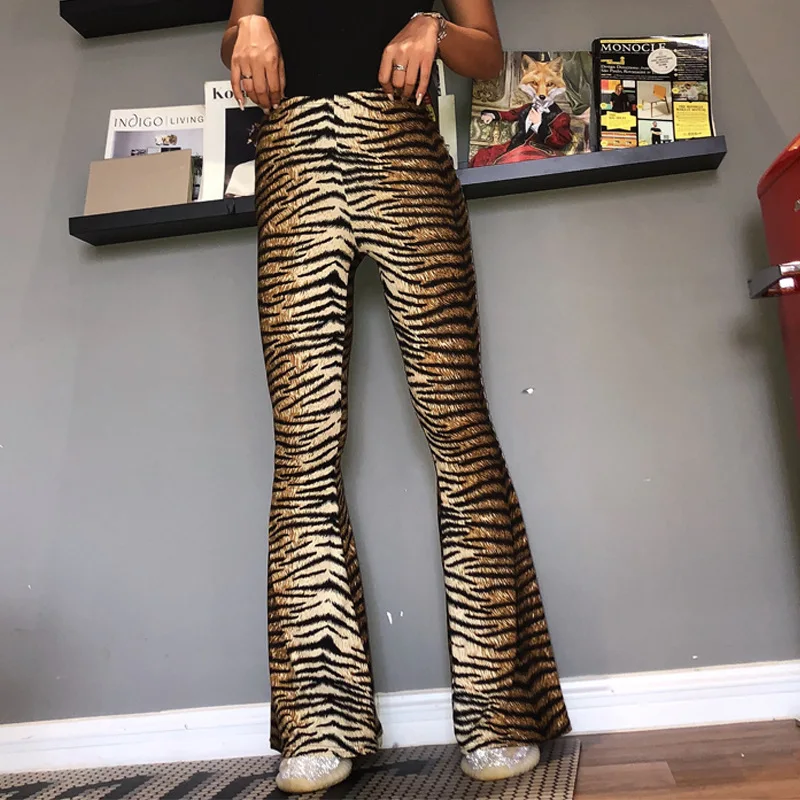 Fashion Elastic Waist Leopard Printed Flared Pants Woman Casual Skinny Streetwear Y2k Outfits 2023 Tiger Stripe Casual Trousers
Fashion Elastic Waist Leopard Printed Flared Pants Woman Casual Skinny Streetwear Y2k Outfits 2023 Tiger Stripe Casual Trousers