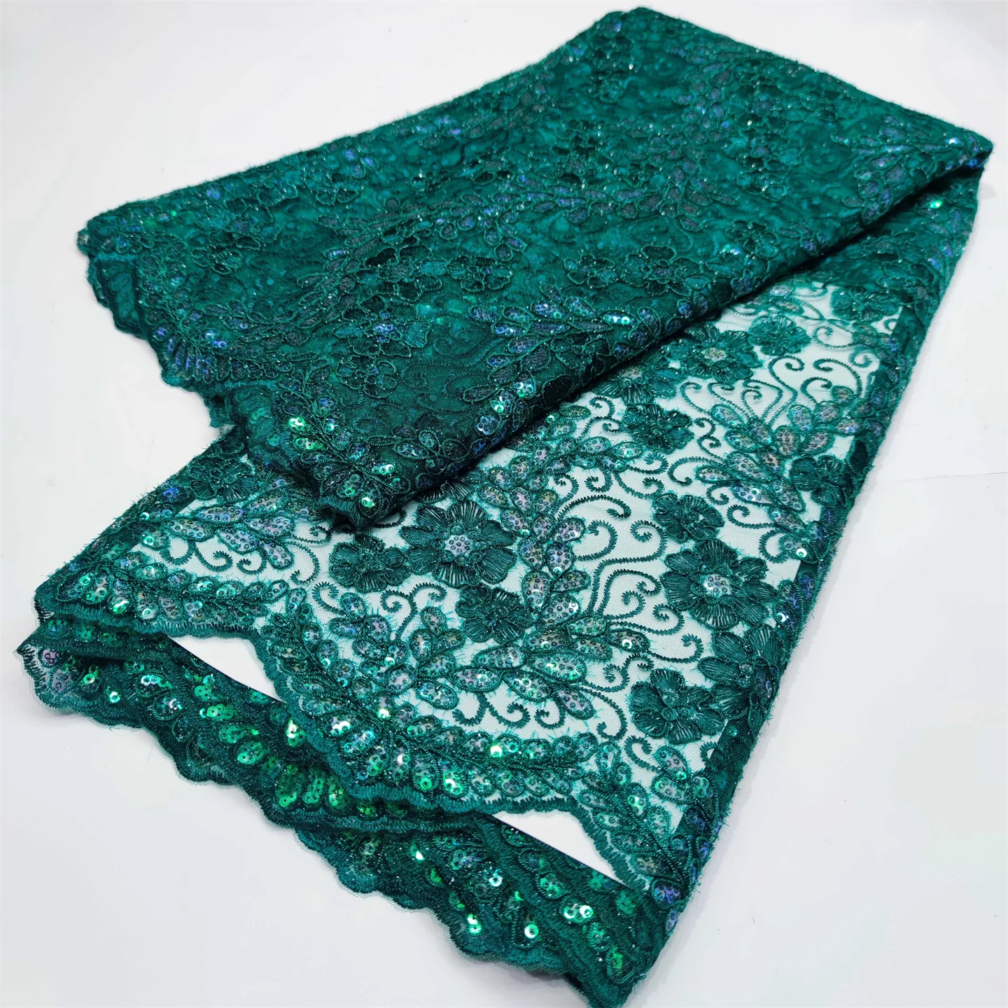2022 High Quality Sequins Lace Fabric 5 Yards for Evening Gown Sewing African Embroidered Lace Net Cloth for Wedding SYLN15
2022 High Quality Sequins Lace Fabric 5 Yards for Evening Gown Sewing African Embroidered Lace Net Cloth for Wedding SYLN15