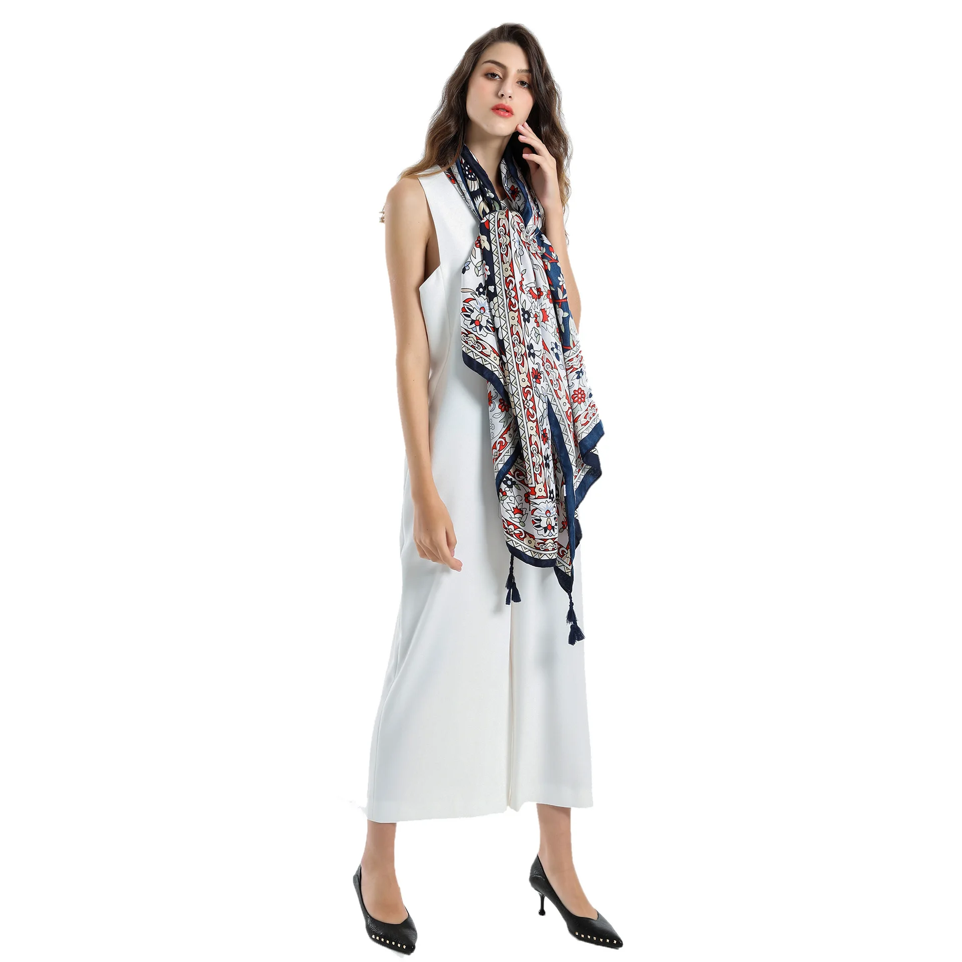 Fashion New Street Sunscreen Shawl Everything Ethnic Wind Cotton Tassel Scarf 
Fashion New Street Sunscreen Shawl Everything Ethnic Wind Cotton Tassel Scarf