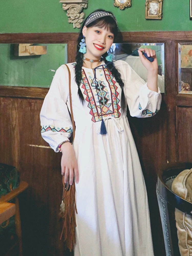 Summer new women's dress retro national style embroidered tassel cotton hemp waist white dress holiday beach long dress
Summer new women's dress retro national style embroidered tassel cotton hemp waist white dress holiday beach long dress
