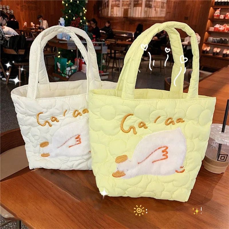 New Fashion Women's Handbags for 2021 Winter Nylon Fabric Light Color System Cute Cartoon Duck Patterns Female's Casual Tote Bag
New Fashion Women's Handbags for 2021 Winter Nylon Fabric Light Color System Cute Cartoon Duck Patterns Female's Casual Tote Bag