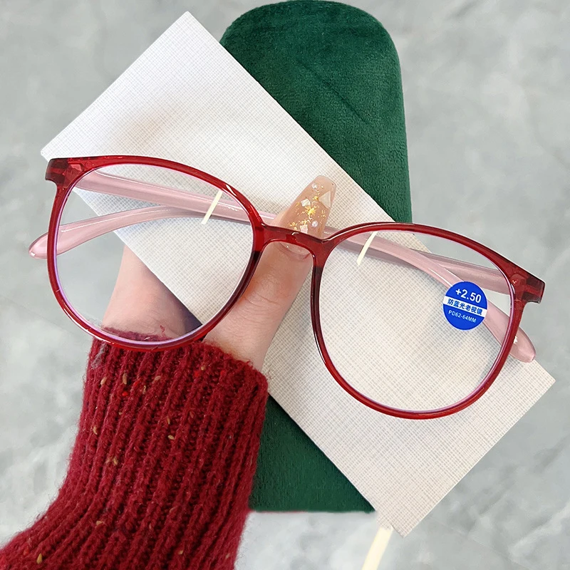 Fashion Trend Presbyopic Glasses Women Men Anti Blue Light Farsighted Eyeglasses Anti-fatigue Hyperopia Glasses Diopter TO +4.0
Fashion Trend Presbyopic Glasses Women Men Anti Blue Light Farsighted Eyeglasses Anti-fatigue Hyperopia Glasses Diopter TO +4.0