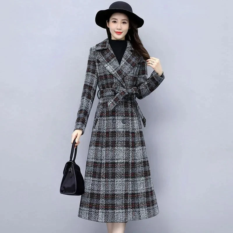 Женское шерстяное пальто в клетку, длинная повседневная шерстяная ветровка с поясом, двубортное шерстяное пальто с пряжкой, Осень-зима
Женское шерстяное пальто в клетку, длинная повседневная шерстяная ветровка с поясом, двубортное шерстяное пальто с пряжкой, Осень-зима