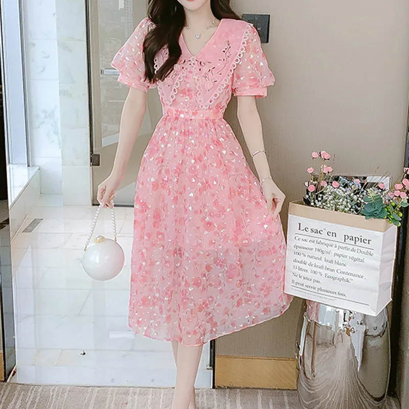 Turn-Down Collar Floral Sequin Dress Summer High Waist Pink Chiffon Elegant Short Sleeve Office Lady Fashion Vestidos
Turn-Down Collar Floral Sequin Dress Summer High Waist Pink Chiffon Elegant Short Sleeve Office Lady Fashion Vestidos