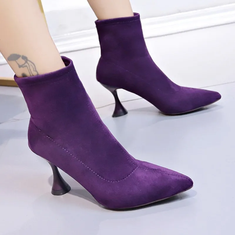 8.5cm Ultra High Heel Short Boots Autumn and Winter Stiletto Short Boots Oversized Boots Women's Purple Suede Fashion Shoes
8.5cm Ultra High Heel Short Boots Autumn and Winter Stiletto Short Boots Oversized Boots Women's Purple Suede Fashion Shoes