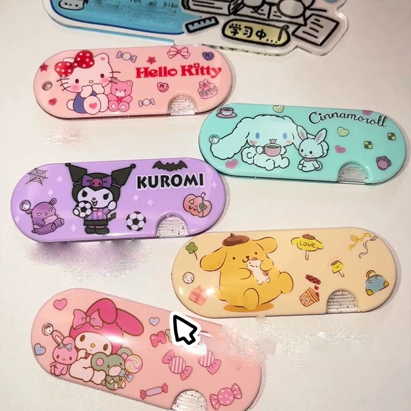 Милая Sanrio Hellokitty Kuromi Mymelody Cinnamoroll Pompompurin маленькая расческа мультяшная удобная складная подарок на день рождения для девочек
Милая Sanrio Hellokitty Kuromi Mymelody Cinnamoroll Pompompurin маленькая расческа мультяшная удобная складная подарок на день рождения для девочек