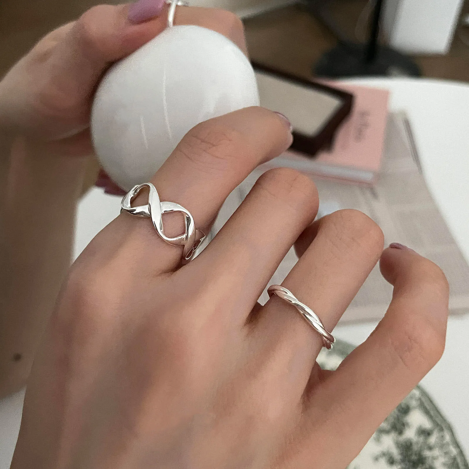 PANJBJ 925 Stamp Silver Color Cross Ring For Women Girl Birthday Gift Hollow Out Minimalism Irregular Jewelry Dropshipping
PANJBJ 925 Stamp Silver Color Cross Ring For Women Girl Birthday Gift Hollow Out Minimalism Irregular Jewelry Dropshipping