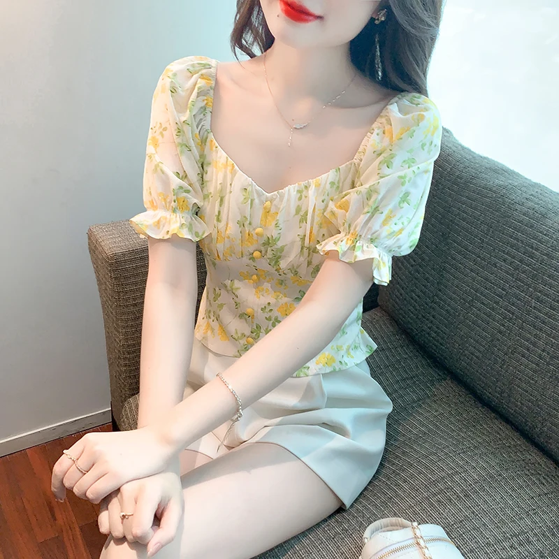 Slim Fit Chiffon Women's Blouse Summer Floral Print Shirt Short Sleeve Casual Top Fashion Female 2022 New Korean Style Clothing
Slim Fit Chiffon Women's Blouse Summer Floral Print Shirt Short Sleeve Casual Top Fashion Female 2022 New Korean Style Clothing