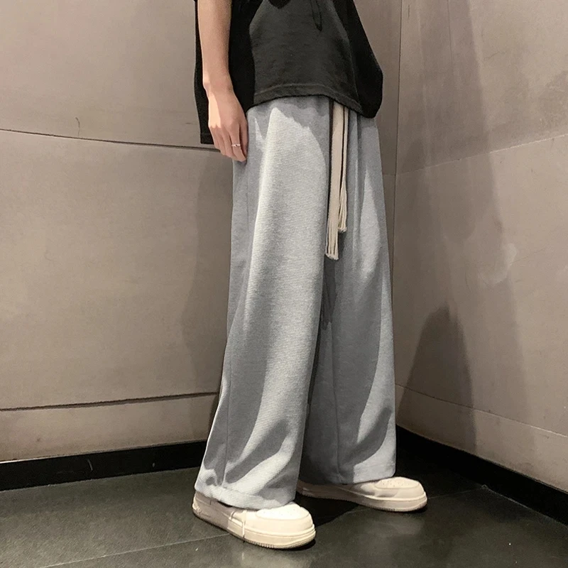 Winter men's casual warm wide leg pants Harajuku fashion lace up elastic sweatpants lovers trend versatile straight leg pants
Winter men's casual warm wide leg pants Harajuku fashion lace up elastic sweatpants lovers trend versatile straight leg pants