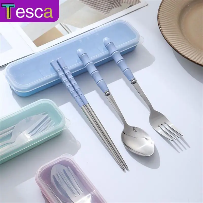 Lightweight And Easy To Carry Storage Lunch Box Outdoor Household Utensils Not Easily Harmful To The Oral Cavity
Lightweight And Easy To Carry Storage Lunch Box Outdoor Household Utensils Not Easily Harmful To The Oral Cavity