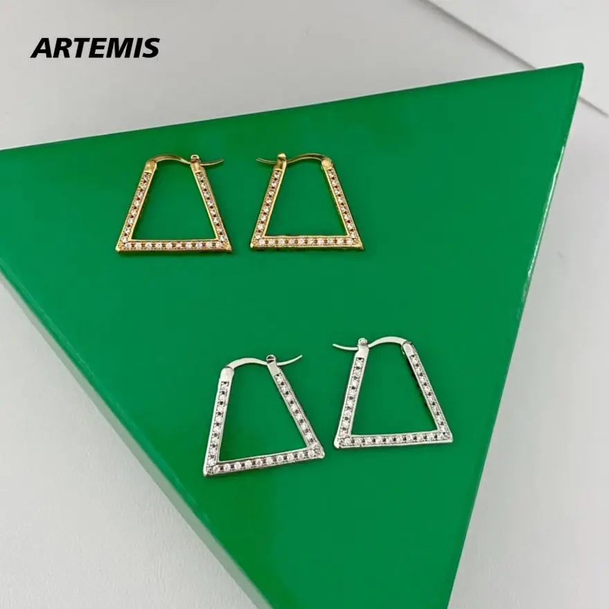 2023 Designer Brand Gold Silver Rectangular Geometric Crystal Luxury Earrings Women Jewelry Trend
2023 Designer Brand Gold Silver Rectangular Geometric Crystal Luxury Earrings Women Jewelry Trend