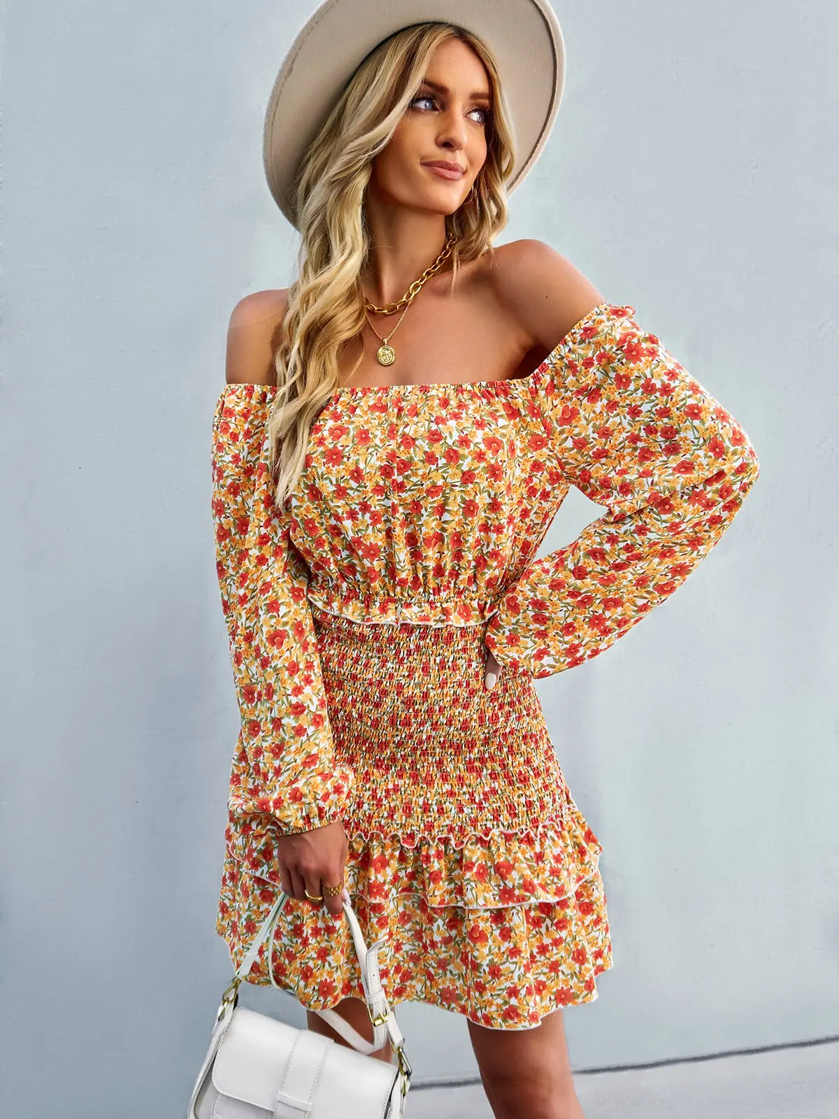 Elegant Casual Floral Dress 2022 New Women Autumn One Shoulder Long Sleeve High Waist Printed Dress For Fashion
Elegant Casual Floral Dress 2022 New Women Autumn One Shoulder Long Sleeve High Waist Printed Dress For Fashion