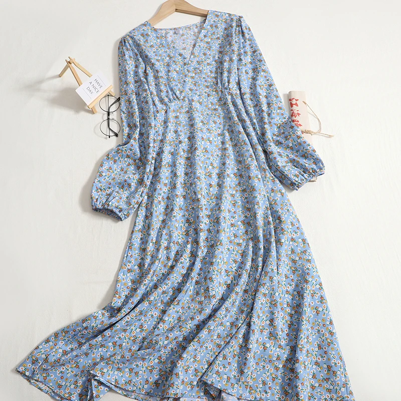 Женское платье с длинным рукавом, V-образным вырезом и цветочным принтом
Женское платье с длинным рукавом, V-образным вырезом и цветочным принтом