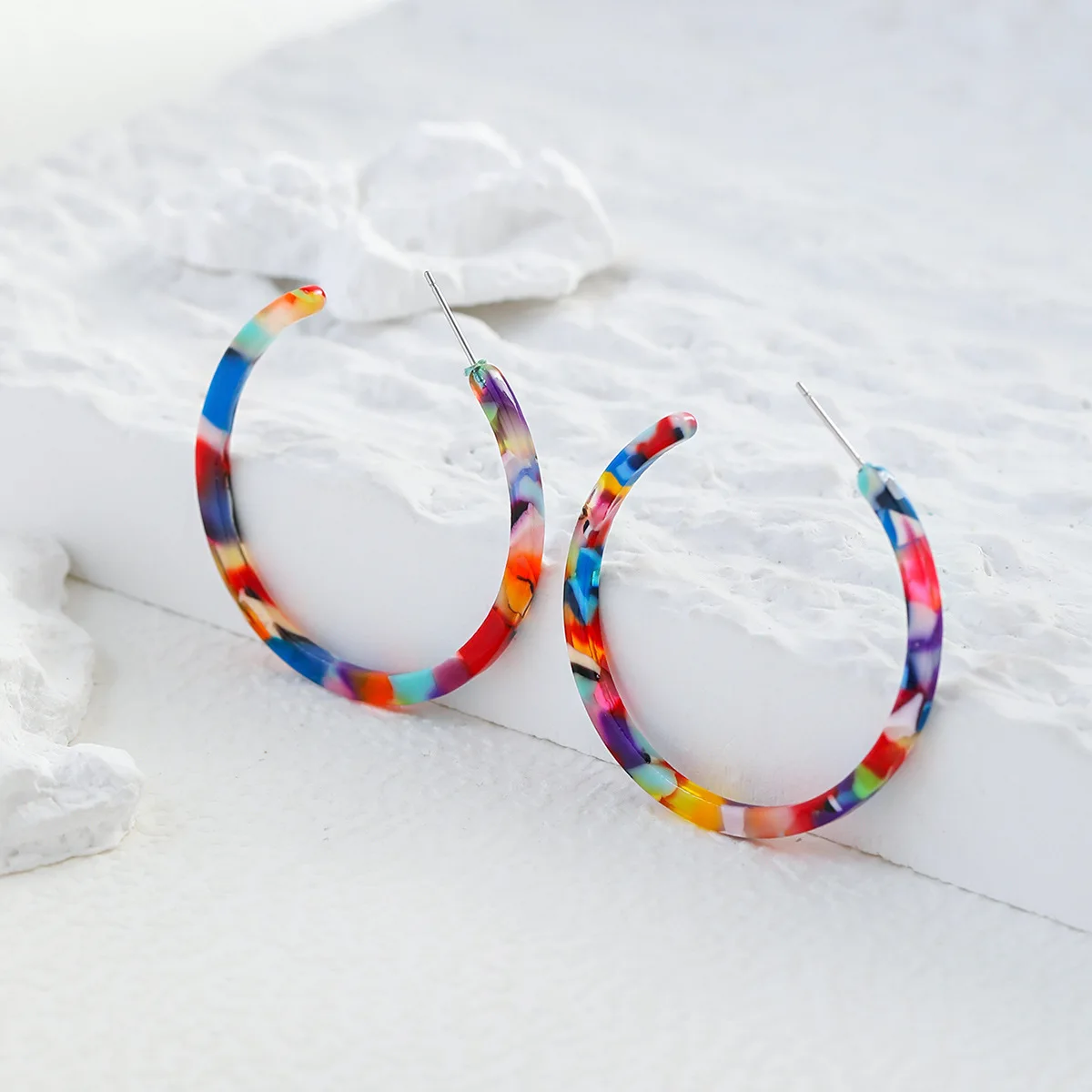2022 Kpop Acrylic Rainbow Color Hoop Earrings Women Female Resin Round Circle Brincos 2022 New Fashion Jewelry Accessories
2022 Kpop Acrylic Rainbow Color Hoop Earrings Women Female Resin Round Circle Brincos 2022 New Fashion Jewelry Accessories