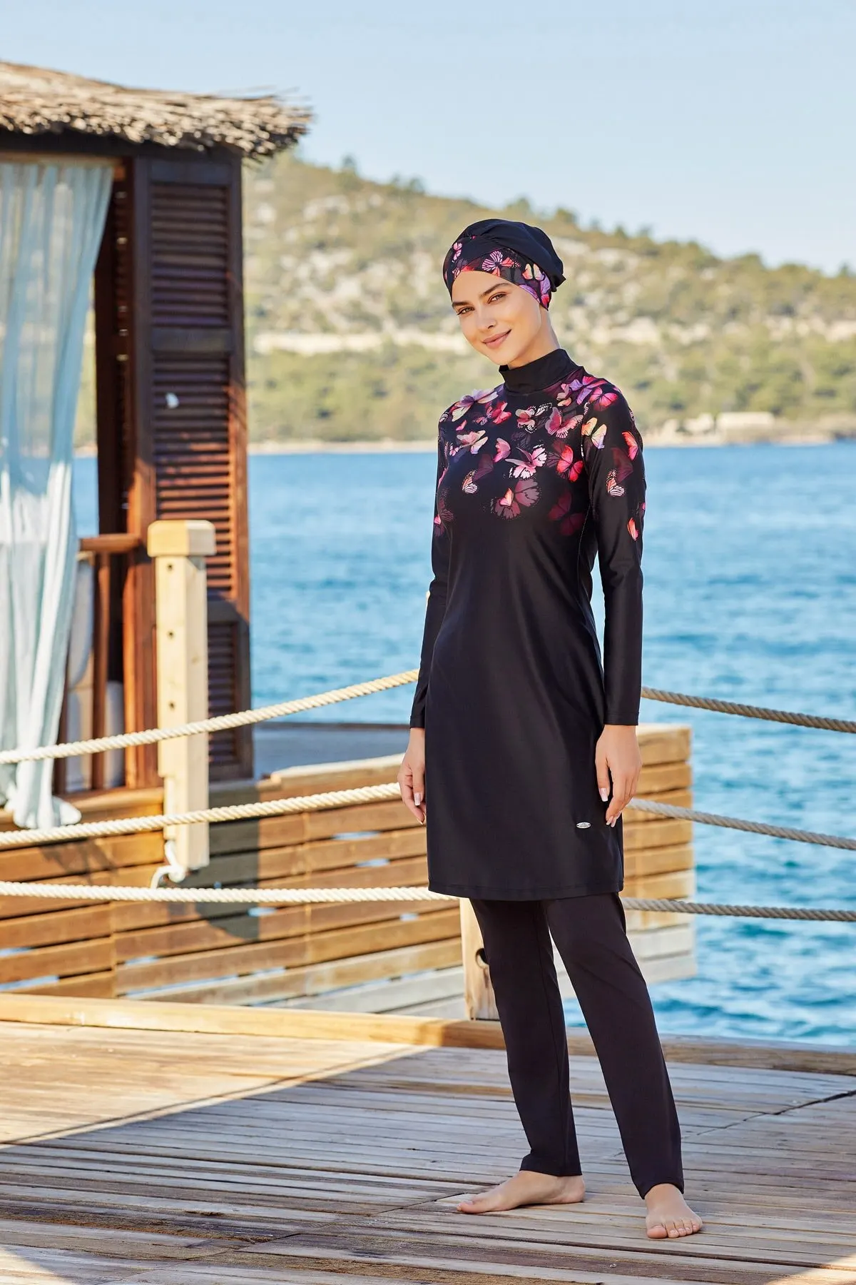 Muslim Burkinis Black Three-beautiful women's Summer Clothing Clothing Hijab Summer Clothing Hijab Sport Swimsuit
Muslim Burkinis Black Three-beautiful women's Summer Clothing Clothing Hijab Summer Clothing Hijab Sport Swimsuit