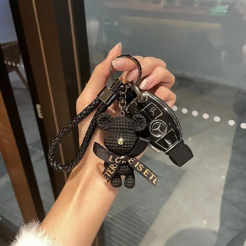 Suitable for The Old Mercedes-Benz C200LGLK300/200 GLC260L CLA180 Key Set Buckle Temperament Cute Cartoon Key Pouch GLE GLS
Suitable for The Old Mercedes-Benz C200LGLK300/200 GLC260L CLA180 Key Set Buckle Temperament Cute Cartoon Key Pouch GLE GLS