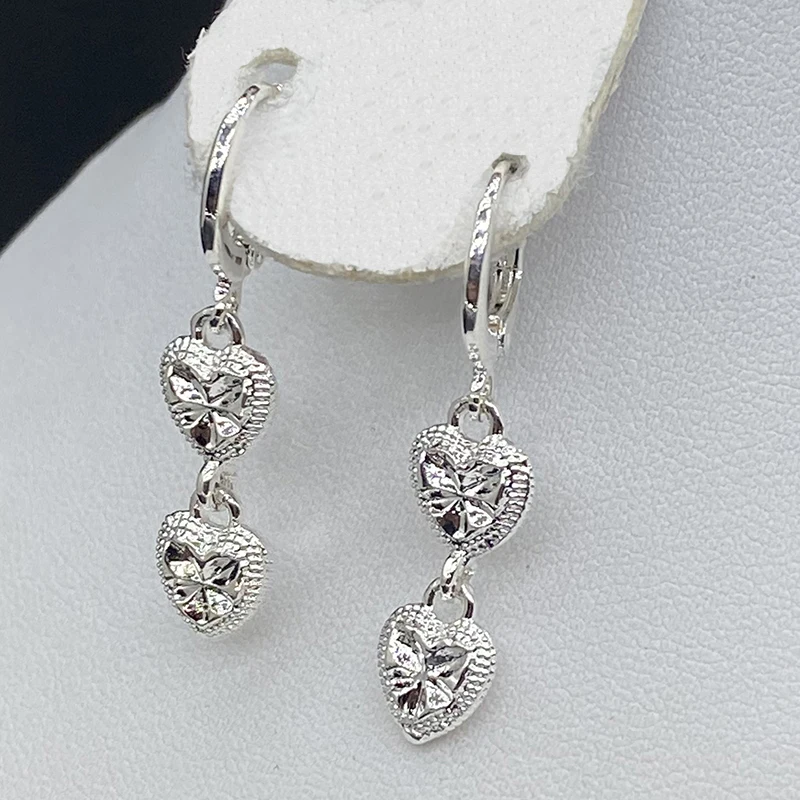 Indian Earrings Sweet Earrings Party Favor Dubai Silver Earrings Heart Classic Zircon Hoop Earrings, Silver, Round Earrings
Indian Earrings Sweet Earrings Party Favor Dubai Silver Earrings Heart Classic Zircon Hoop Earrings, Silver, Round Earrings