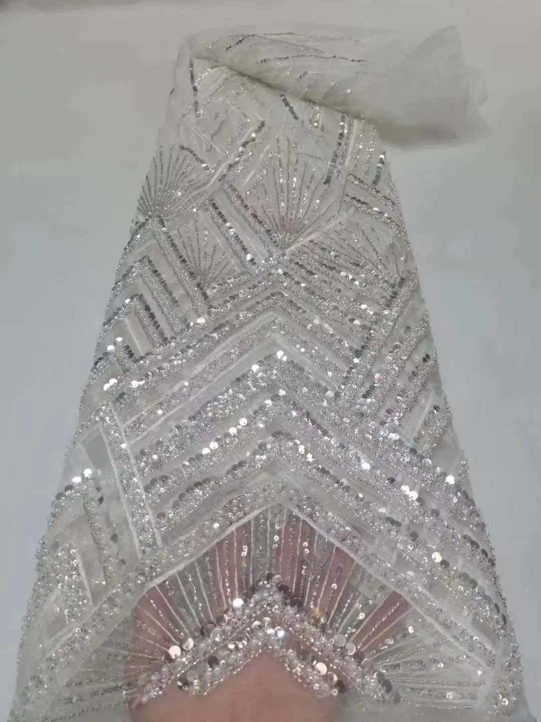 Latest Luxury Groom Sequence Lace Fabric 2022 High Quality African Lace Fabric French Net Tulle Sequins Lace Fabric For Dresses
Latest Luxury Groom Sequence Lace Fabric 2022 High Quality African Lace Fabric French Net Tulle Sequins Lace Fabric For Dresses