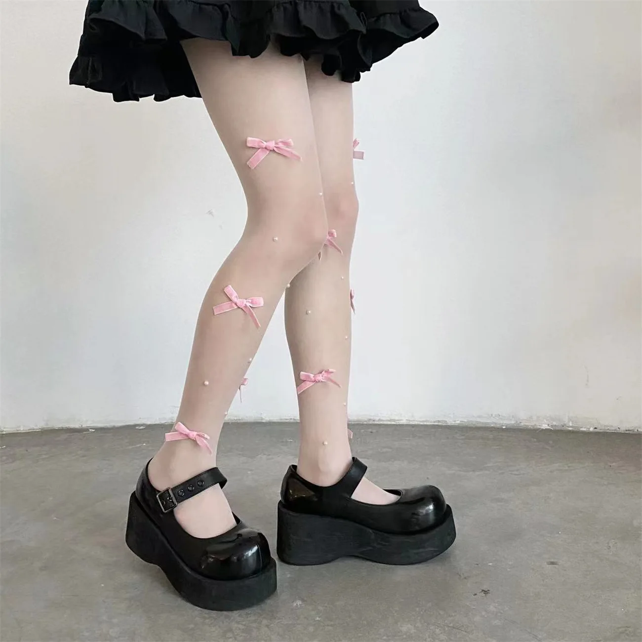 Handmade Bowknot Women Tights Pantyhose Jk Lolita Sweet Girls Body Stockings Japanese Style Kawaii Cute Pearl Embroidery Tights
Handmade Bowknot Women Tights Pantyhose Jk Lolita Sweet Girls Body Stockings Japanese Style Kawaii Cute Pearl Embroidery Tights