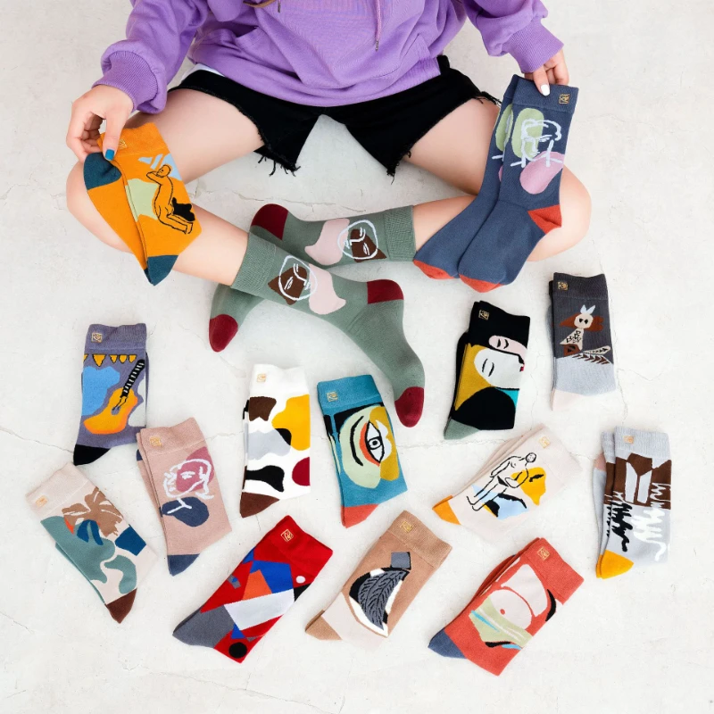 Trendy cartoon socks original hand-painted street graffiti pattern neutral street all-match socks
Trendy cartoon socks original hand-painted street graffiti pattern neutral street all-match socks