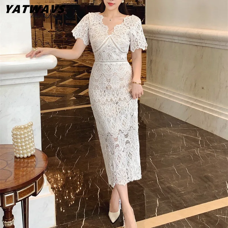 Runway Design Hook Flower Hollowed Out Lace Dress For Women Elegant V-Neck Short Sleeve Slim High Waist Party White Robes Ladies
Runway Design Hook Flower Hollowed Out Lace Dress For Women Elegant V-Neck Short Sleeve Slim High Waist Party White Robes Ladies