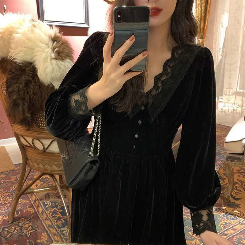French Vintage Dress Women Lace Velvet Black Elegant Party Dress Female Autumn 2020 High Waist Long Sleeve Midi Gothic Dress 
French Vintage Dress Women Lace Velvet Black Elegant Party Dress Female Autumn 2020 High Waist Long Sleeve Midi Gothic Dress