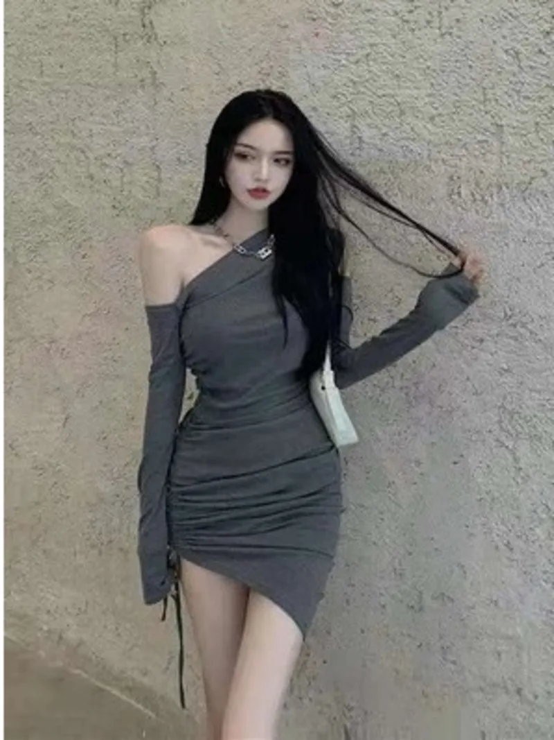 Spring New Off-shoulder Sexy Style Slim Bag Hip Short Slim Fit Black Dress Trendy Diagonal Collar Lace Up Solid Folds Cool 36BI
Spring New Off-shoulder Sexy Style Slim Bag Hip Short Slim Fit Black Dress Trendy Diagonal Collar Lace Up Solid Folds Cool 36BI