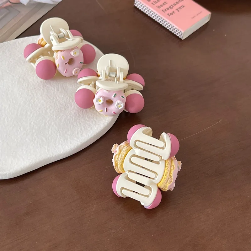 Korean Kawaii Pink Doughnut Hair Clip Claw Clamp Sweet Princess Hair Claw Clip for Children Headwear Girls Kids Hair Accessories
Korean Kawaii Pink Doughnut Hair Clip Claw Clamp Sweet Princess Hair Claw Clip for Children Headwear Girls Kids Hair Accessories