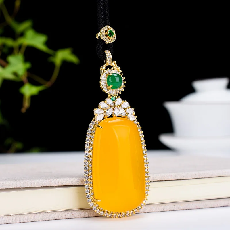 Подлинный натуральный желтый нефритовый кулон с цирконом изумрудное ожерелье хризопраза женские модные подвески ювелирные изделия подарки для подруги мамы 
Подлинный натуральный желтый нефритовый кулон с цирконом изумрудное ожерелье хризопраза женские модные подвески ювелирные изделия подарки для подруги мамы